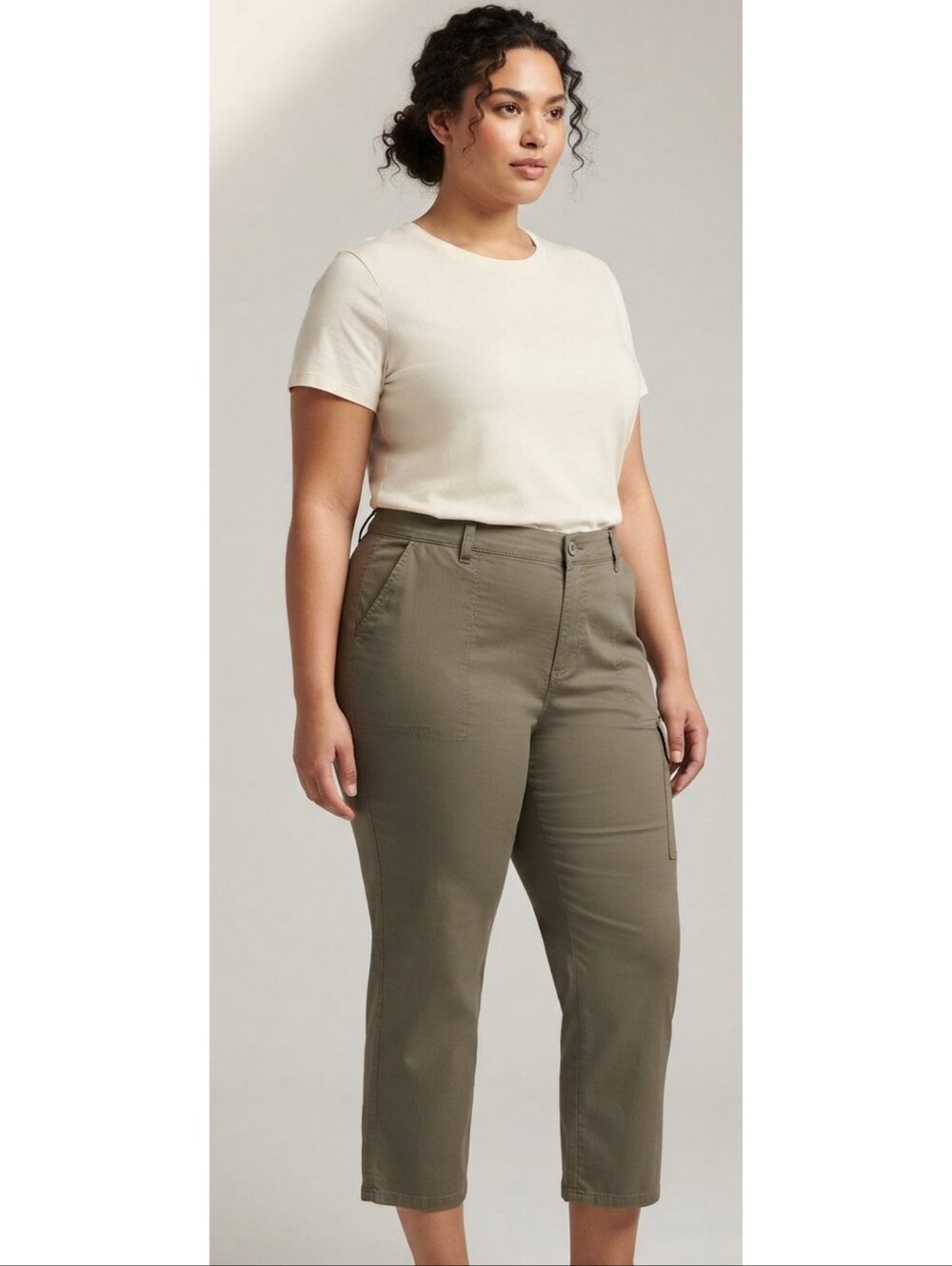 Liz Claiborne Poplin Straight leg Cargo Crop Pants Olive Grove Size 16
